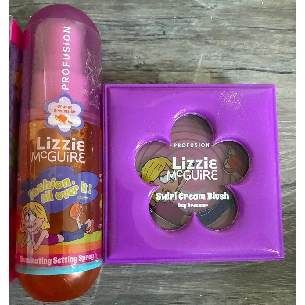 Profusion Lizzie McGuire Makeup Set Blush Powder Setting Spray 3 Piece New